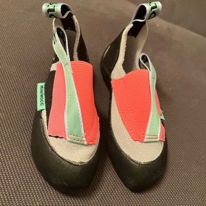 Climbing shoes kids size